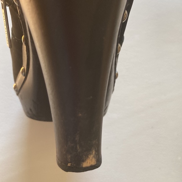 Colin Stuart black ankle boots w/ wooden heel tosses & studs.. See pictures. 🔥 - Picture 7 of 11